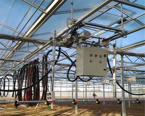 溫室噴灌機(jī)如何提高增溫保濕措施？